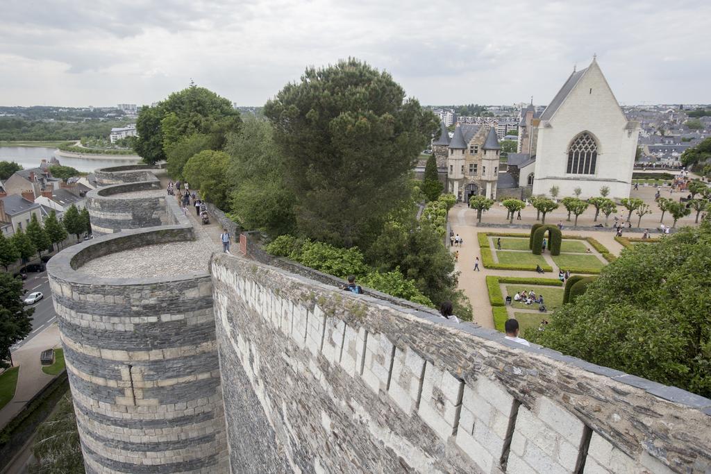 Kyriad Angers Ouest Бокузе Экстерьер фото